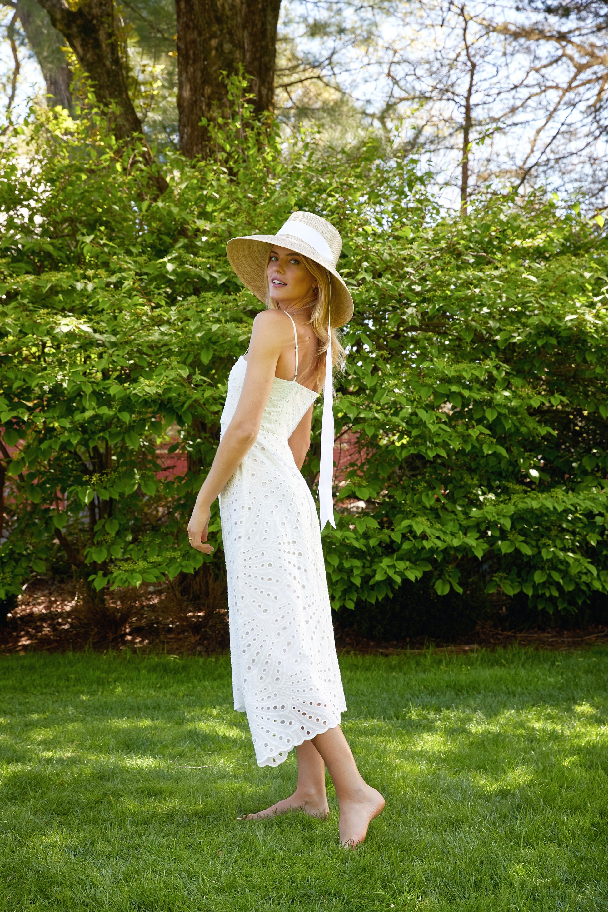 Rowayton Dress – Everyone Loves The Weekend